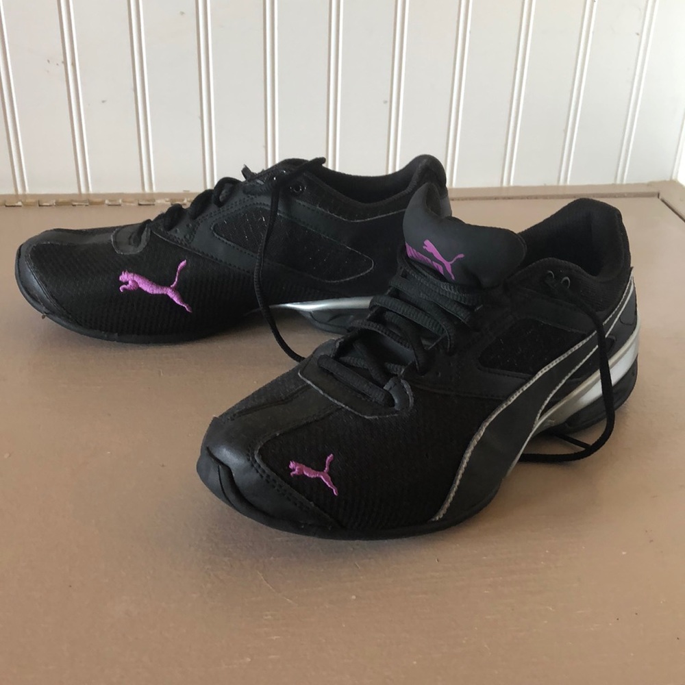 Puma Sneakers, size 8